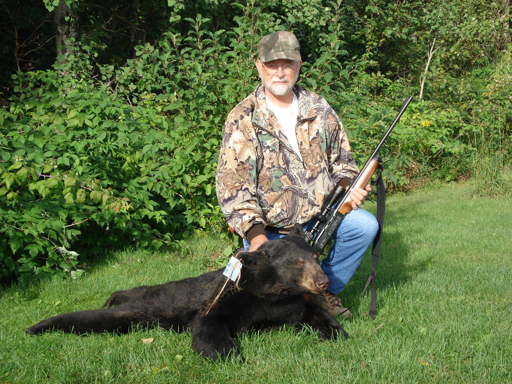 Bear Hunting Hughley Guide Service - Customer Photos Slideshow Gallery